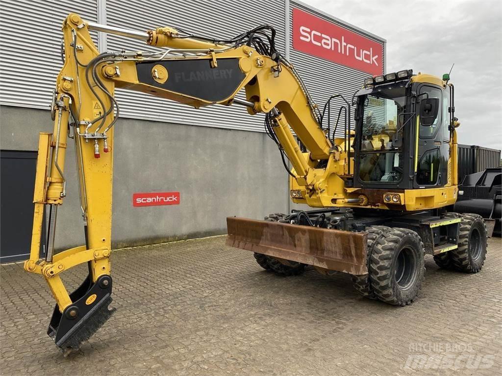 Komatsu PW118MR-11 Ekskavatori uz riteņiem