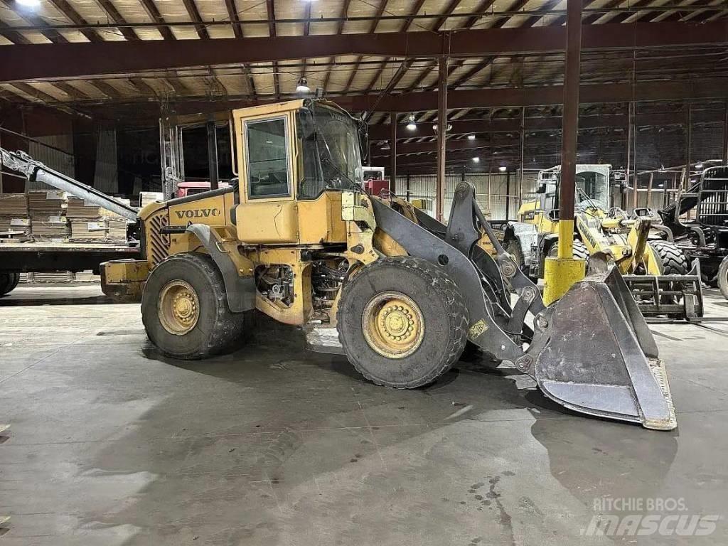 Volvo L 90 E Iekrāvēji uz riteņiem