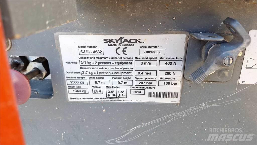 SkyJack SJIII4632 Šķerveida pacēlāji