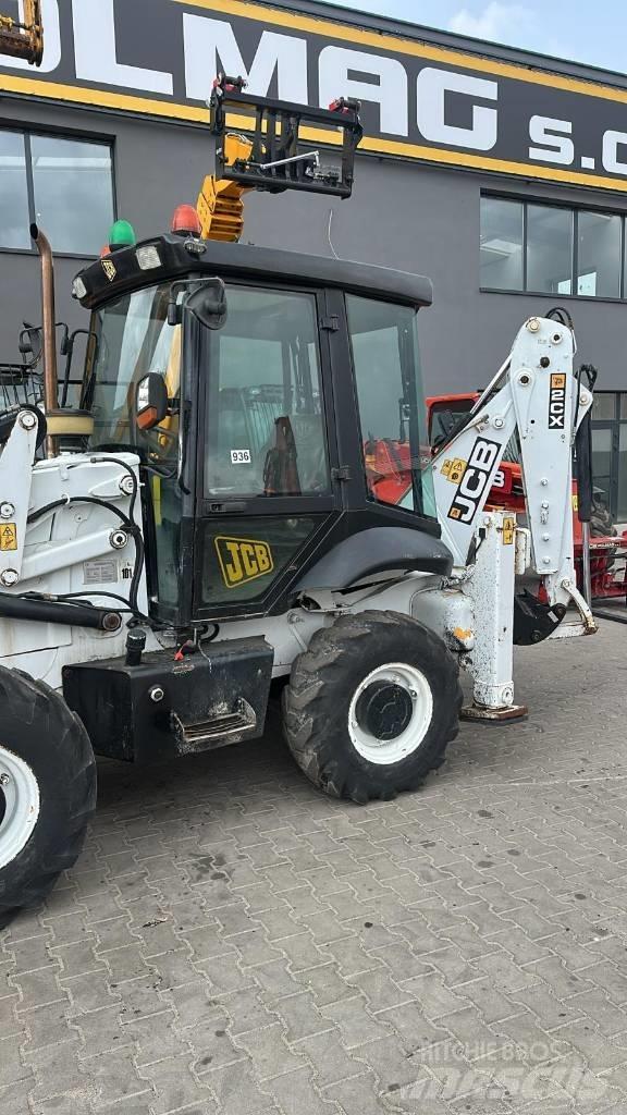 JCB 2 CX Ekskavatori-iekrāvēji