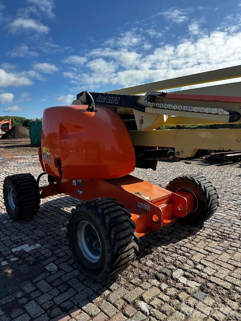 JLG 450 AJ II Strēles pacēlāji