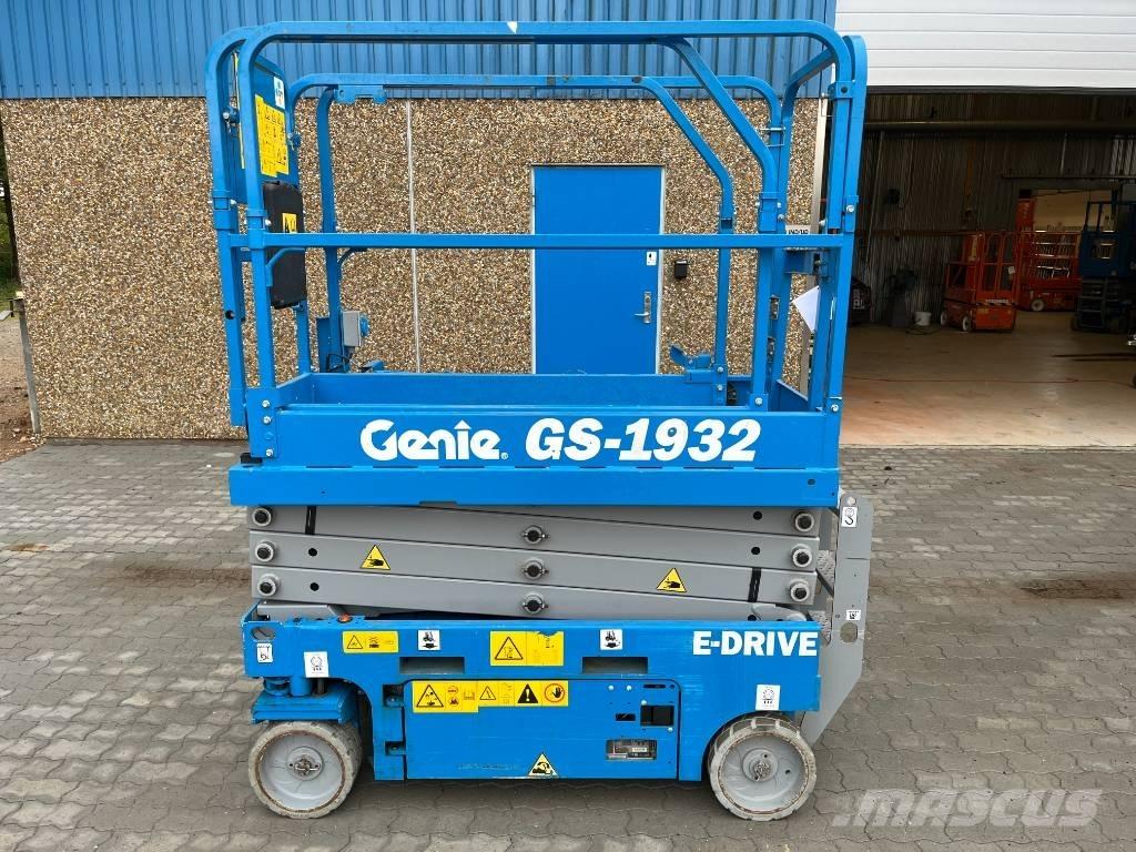 Genie GS 1930E-Drive Šķerveida pacēlāji
