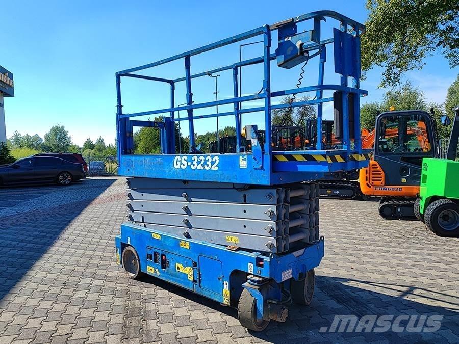 Genie GS-3232 Šķerveida pacēlāji