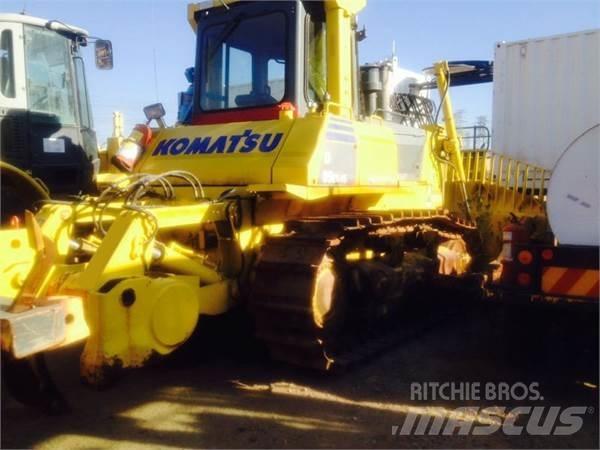 Komatsu D85EX-15 Kāpurķēžu buldozeri