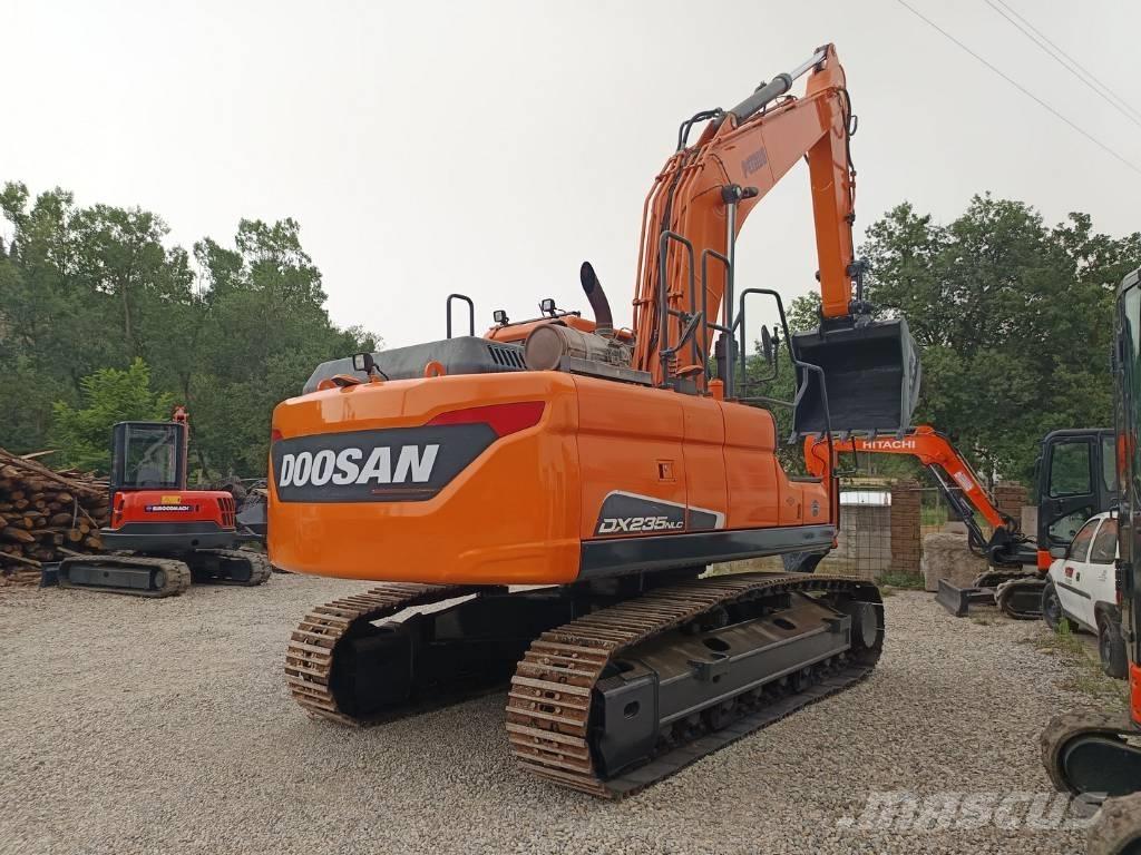 Doosan DX 235 NLC-5 Kāpurķēžu ekskavatori