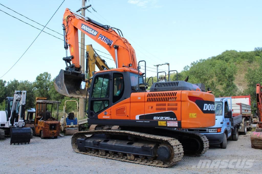 Doosan DX 235 NLC-5 Kāpurķēžu ekskavatori