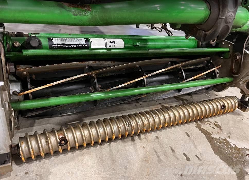 John Deere 7500A Golfa tehnika