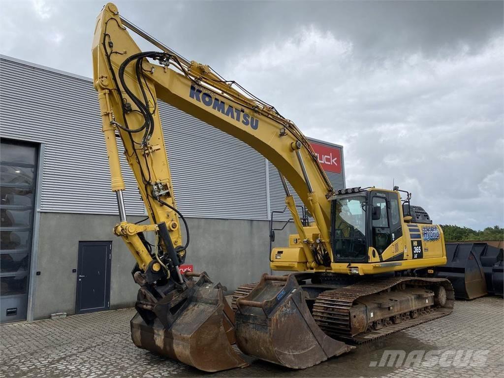 Komatsu HB365LC-3 Kāpurķēžu ekskavatori