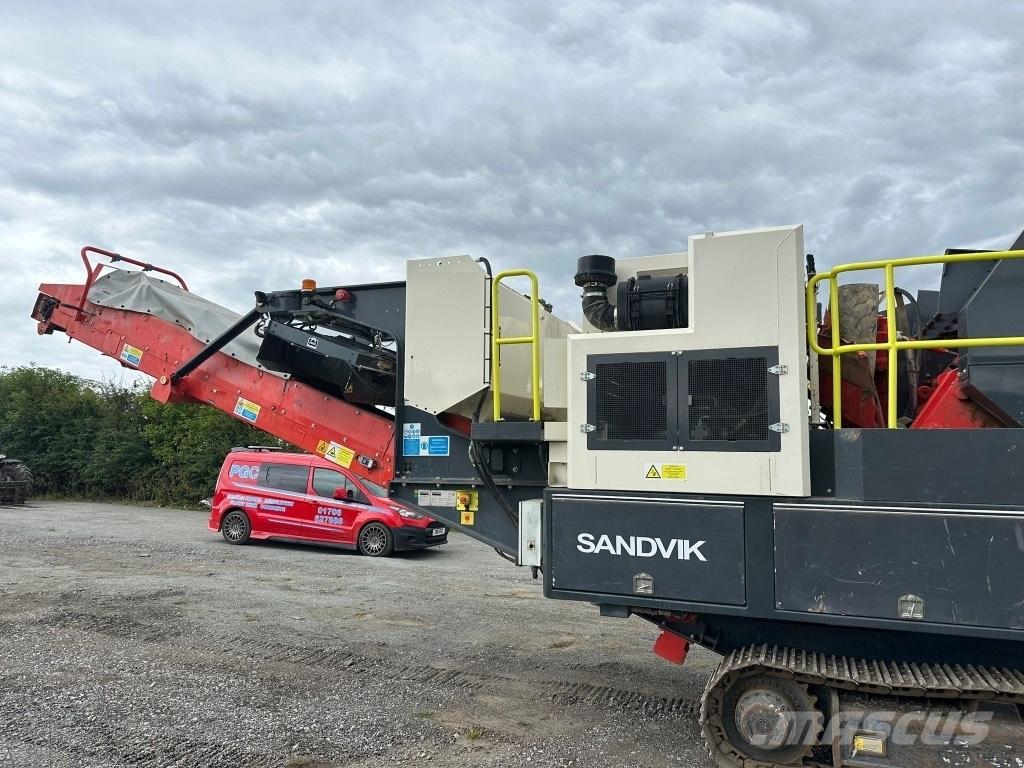 Sandvik QJ 241 Mobilie drupinātāji