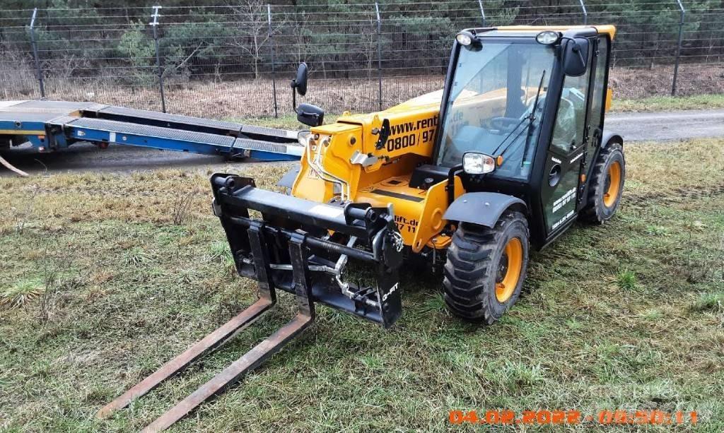 JCB 525-60 Teleskopiskie manipulatori