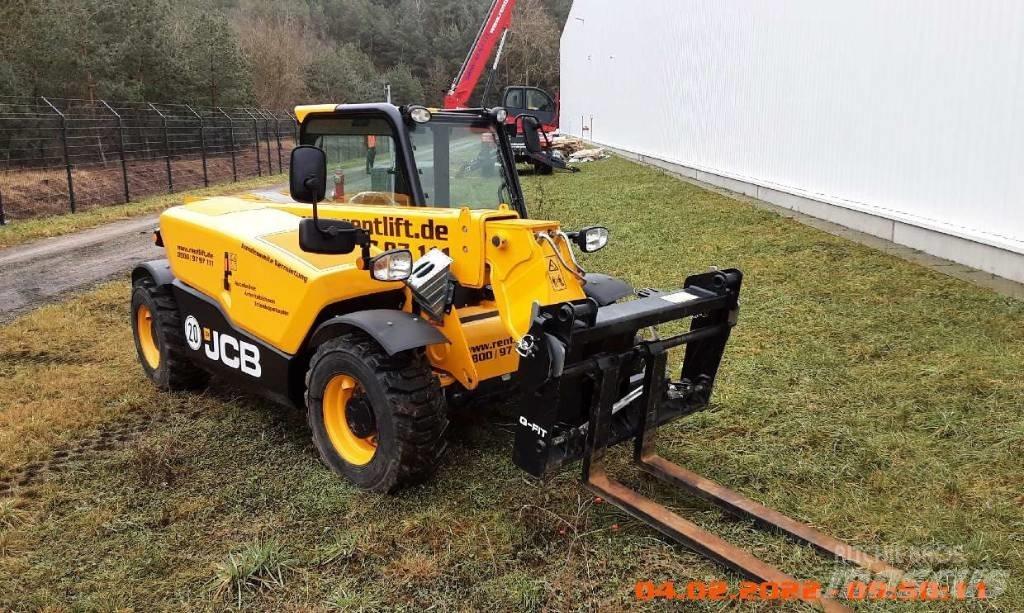 JCB 525-60 Teleskopiskie manipulatori
