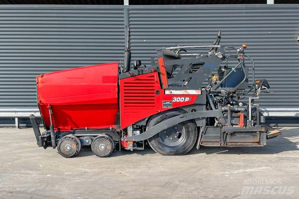 Bomag BF 300 P Asfalta klājēji