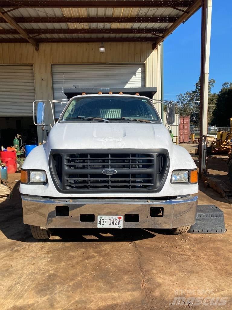 Ford F 650 SD Pašizgāzējs
