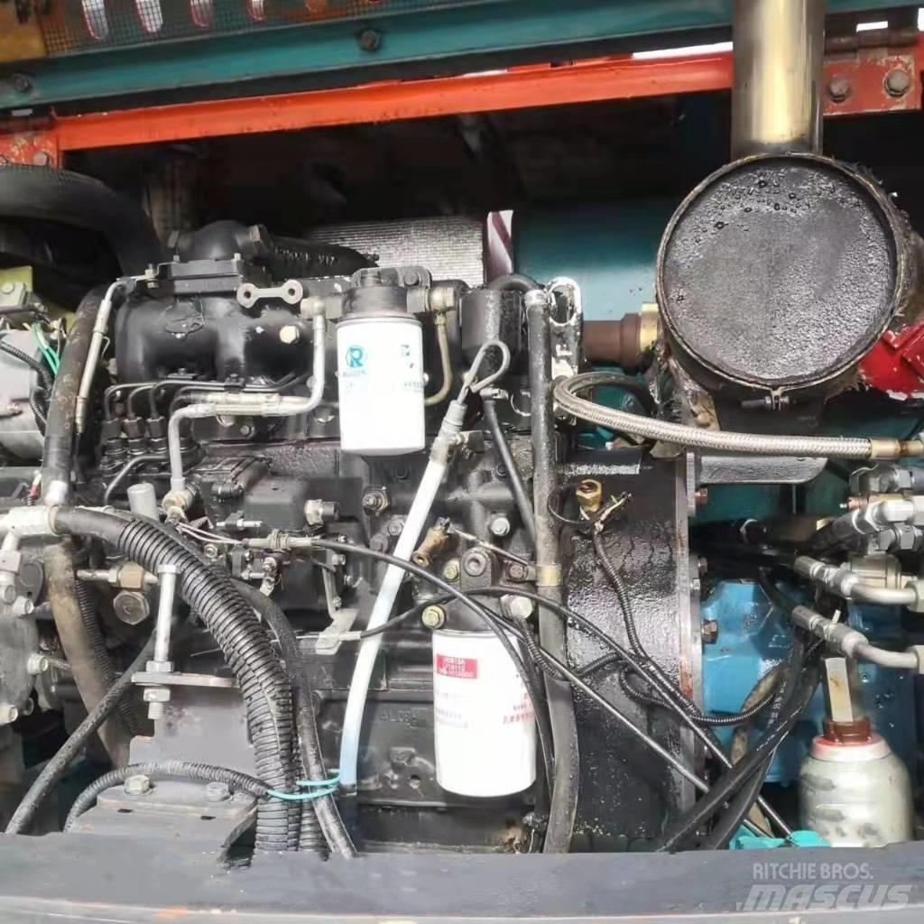 Doosan DX70W-9C Ekskavatori uz riteņiem