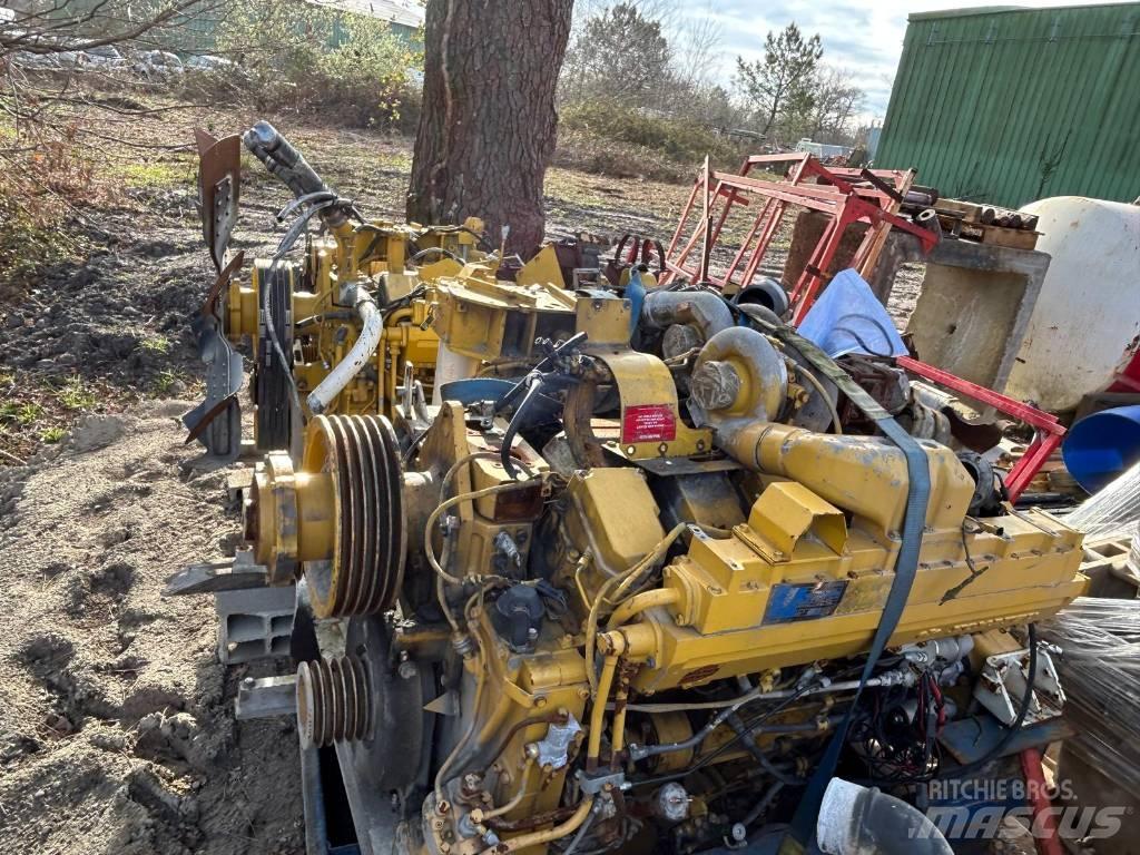 Komatsu SA12V140 Dzinēji