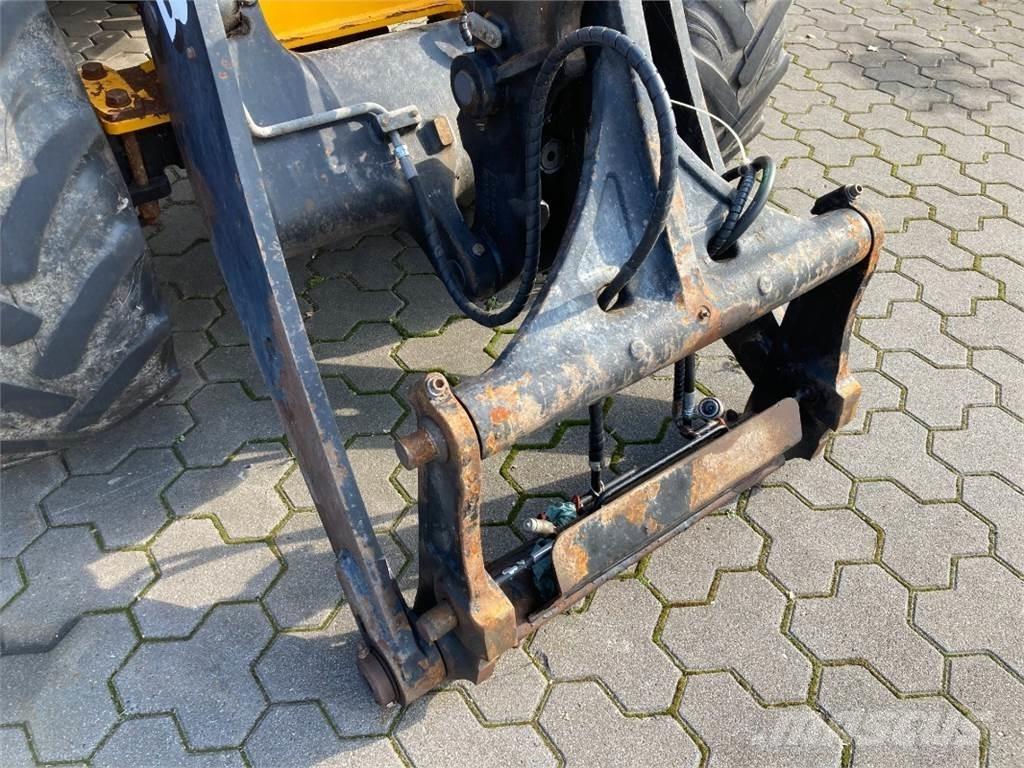 JCB 409 Iekrāvēji uz riteņiem
