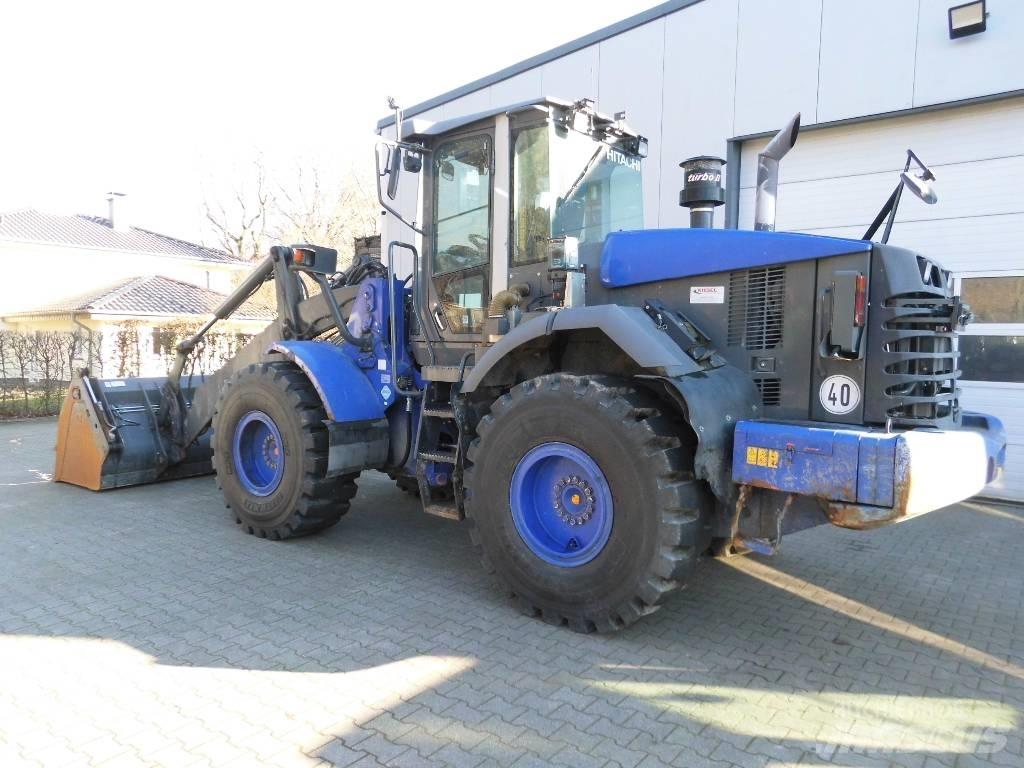 Hitachi ZW 180 Iekrāvēji uz riteņiem