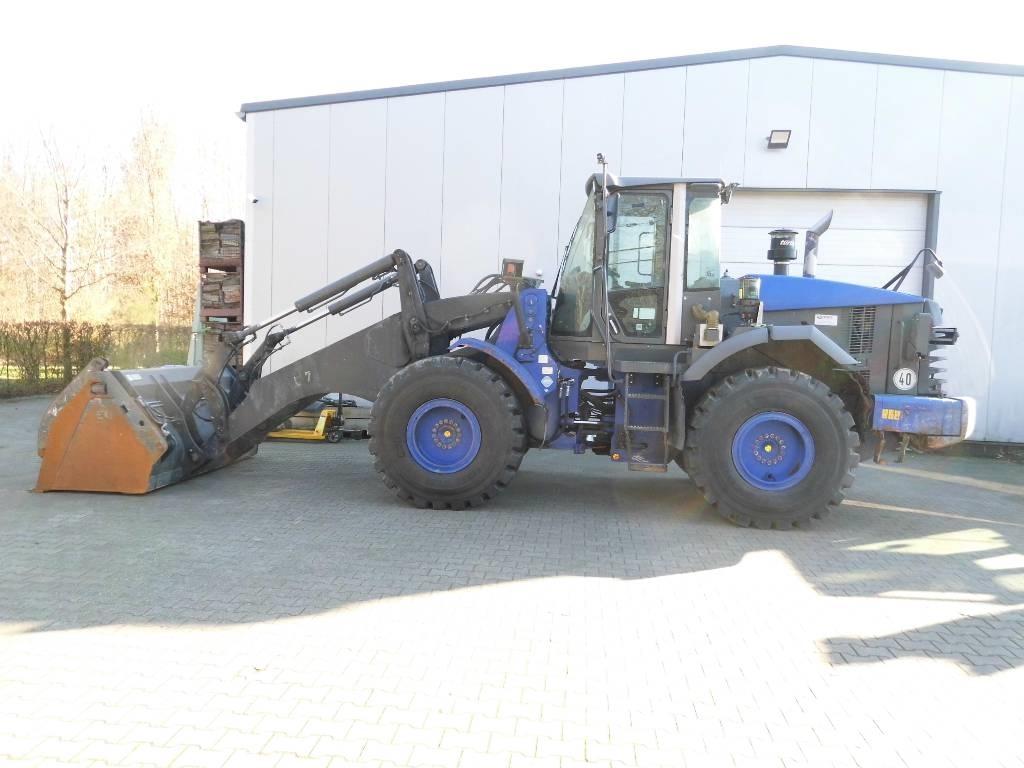 Hitachi ZW 180 Iekrāvēji uz riteņiem