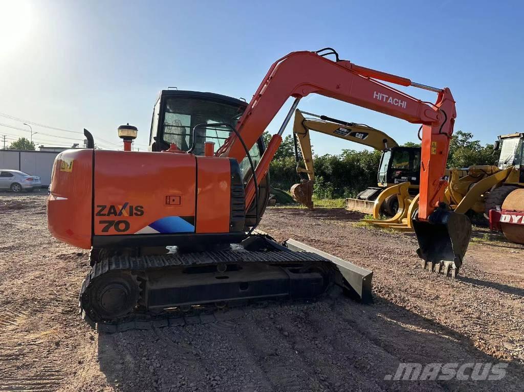 Hitachi ZX70 Vidēja lieluma ekskavatori 7 t - 12 t