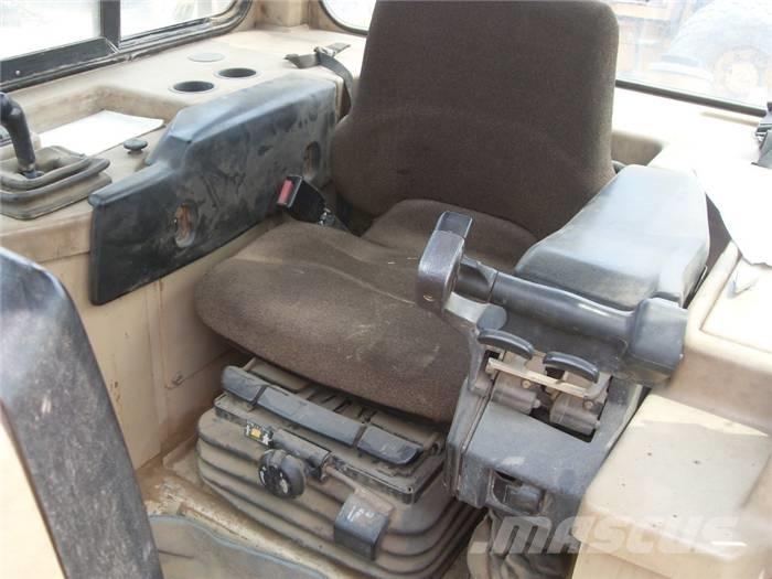 CAT D 6 M LGP Kāpurķēžu buldozeri