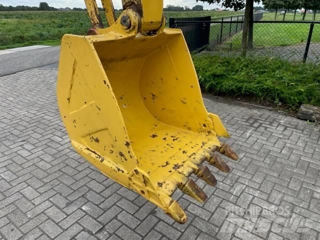 Komatsu PC60-5 Kāpurķēžu ekskavatori