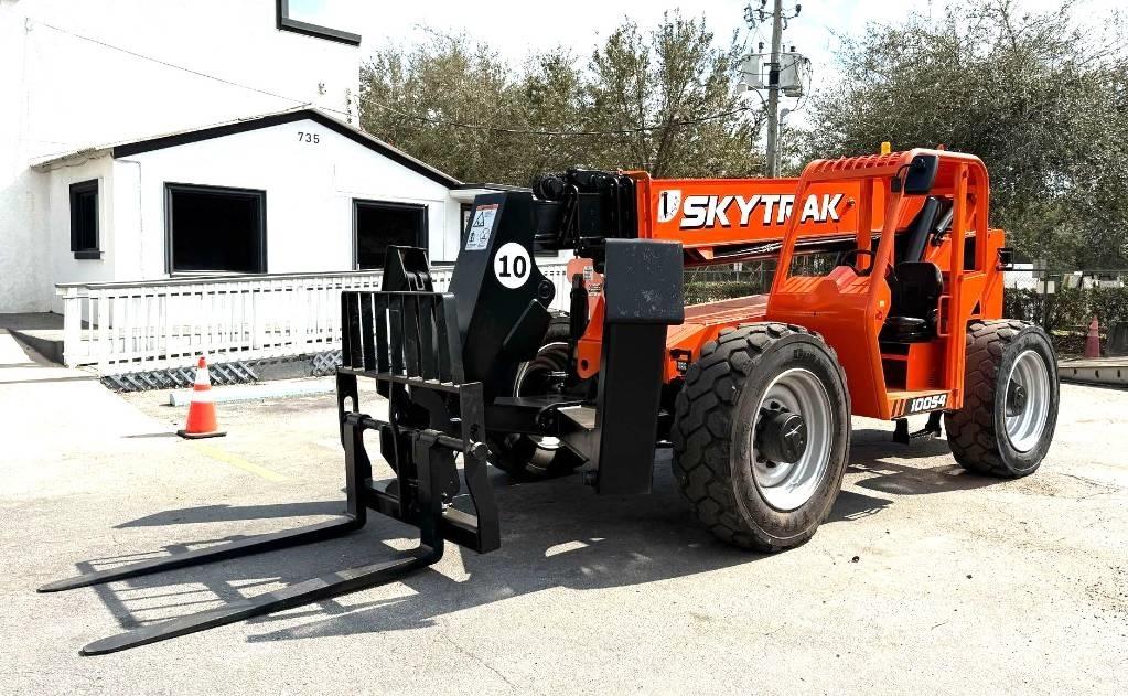 JLG 10054 Teleskopiskie manipulatori