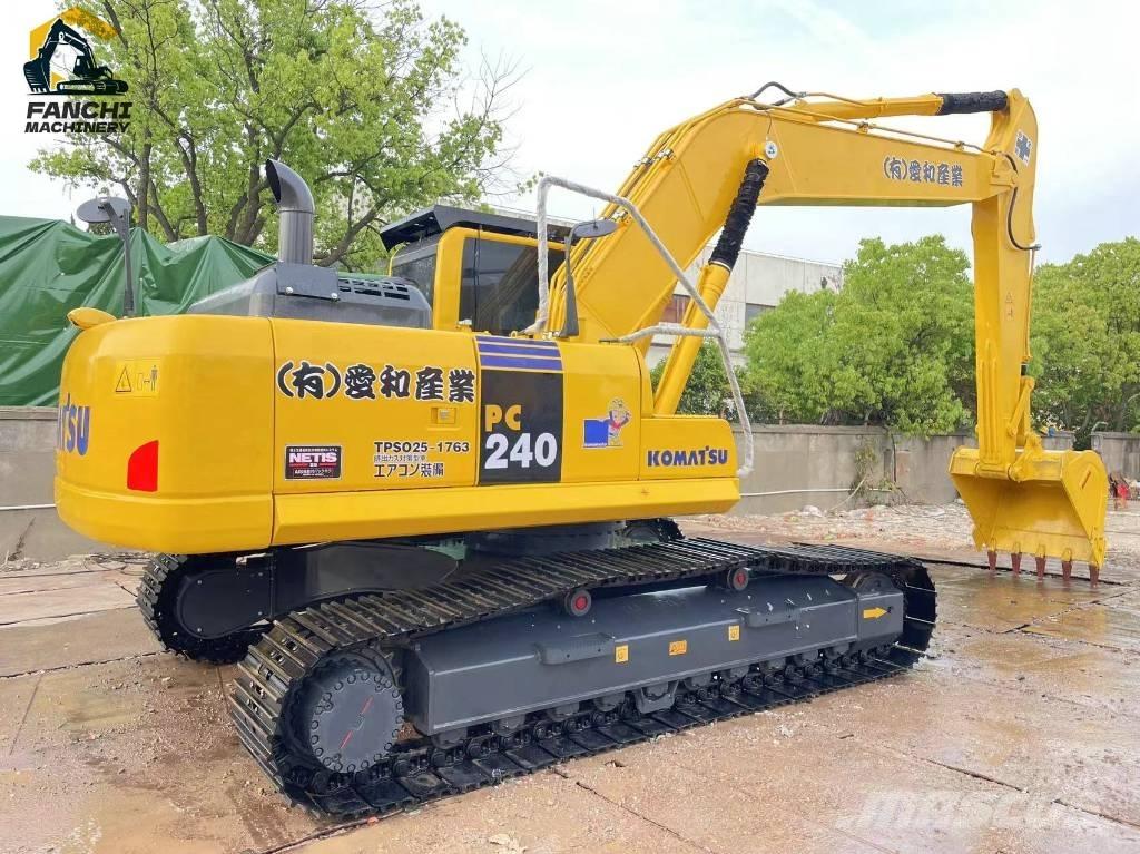 Komatsu PC240 Kāpurķēžu ekskavatori