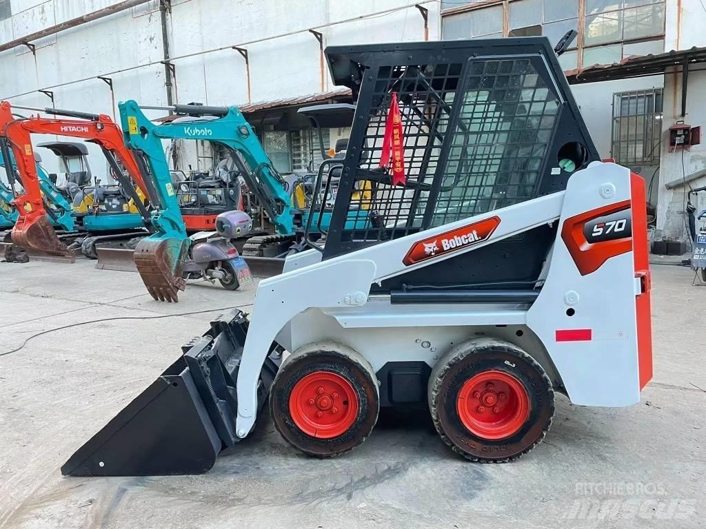 Bobcat S70 Lietoti riteņu kompaktiekrāvēji