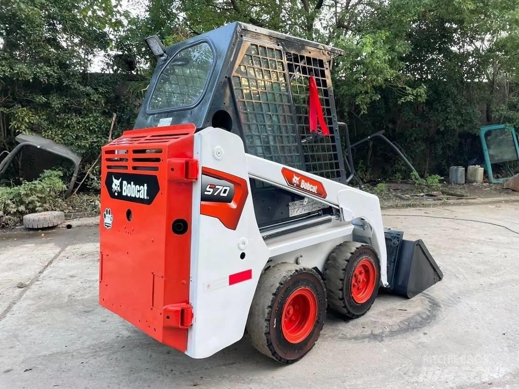 Bobcat S70 Lietoti riteņu kompaktiekrāvēji
