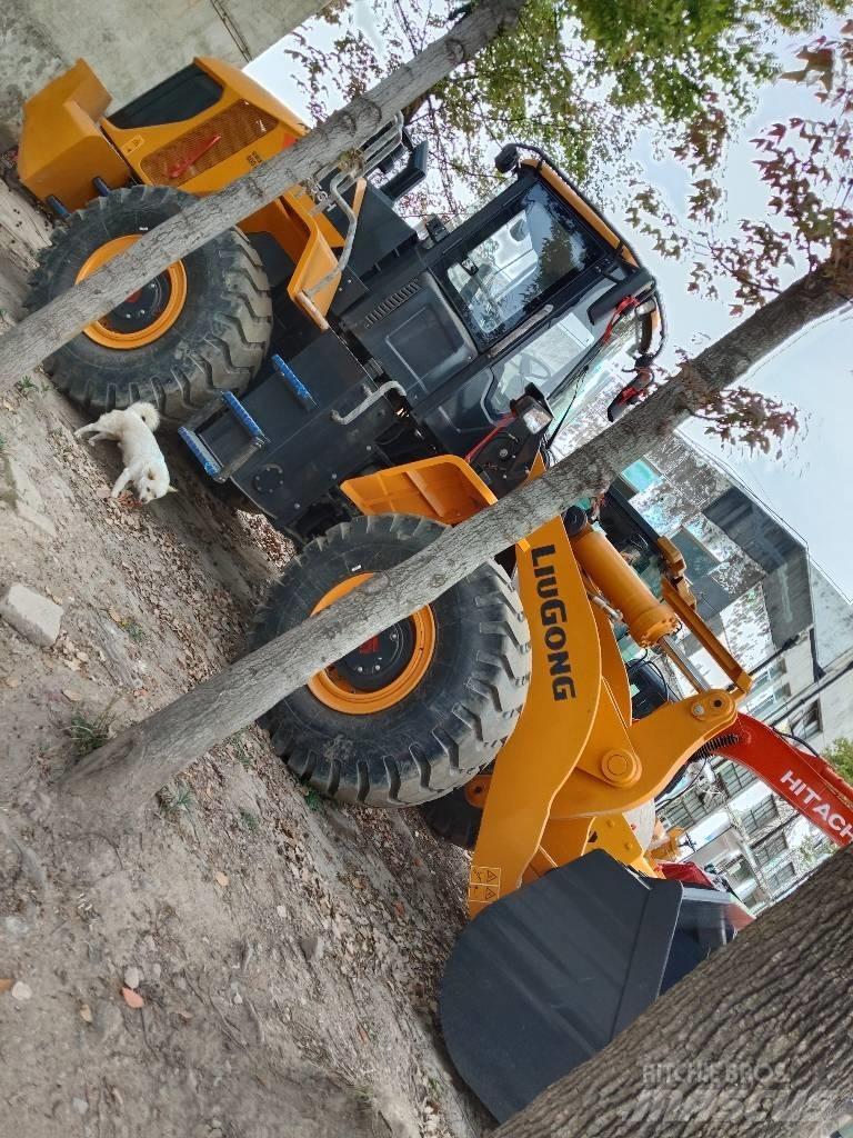 LiuGong 856H Iekrāvēji uz riteņiem