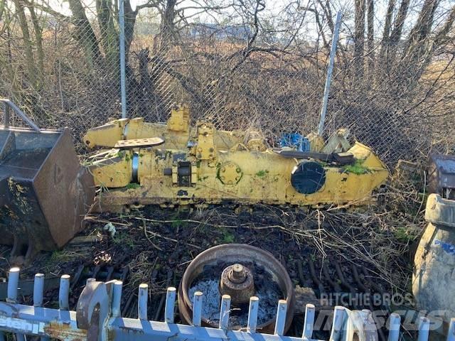 CAT D 8 T LGP Šasija un piekare