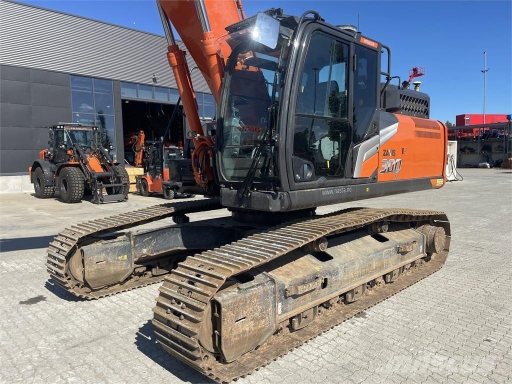 Hitachi ZX 300 LC-7 Kāpurķēžu ekskavatori
