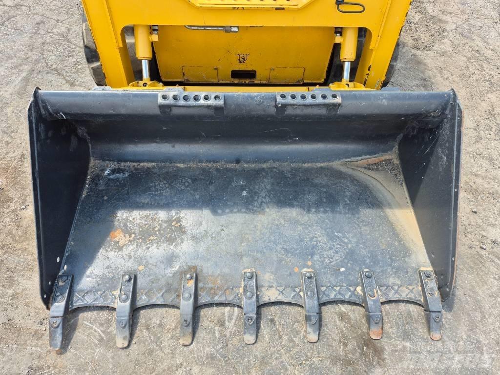 DEERE CT315 Lietoti riteņu kompaktiekrāvēji