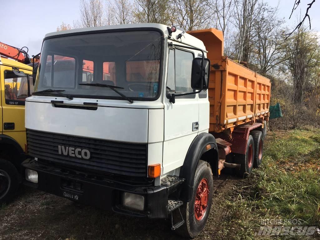 Iveco 330-26 Pašizgāzējs