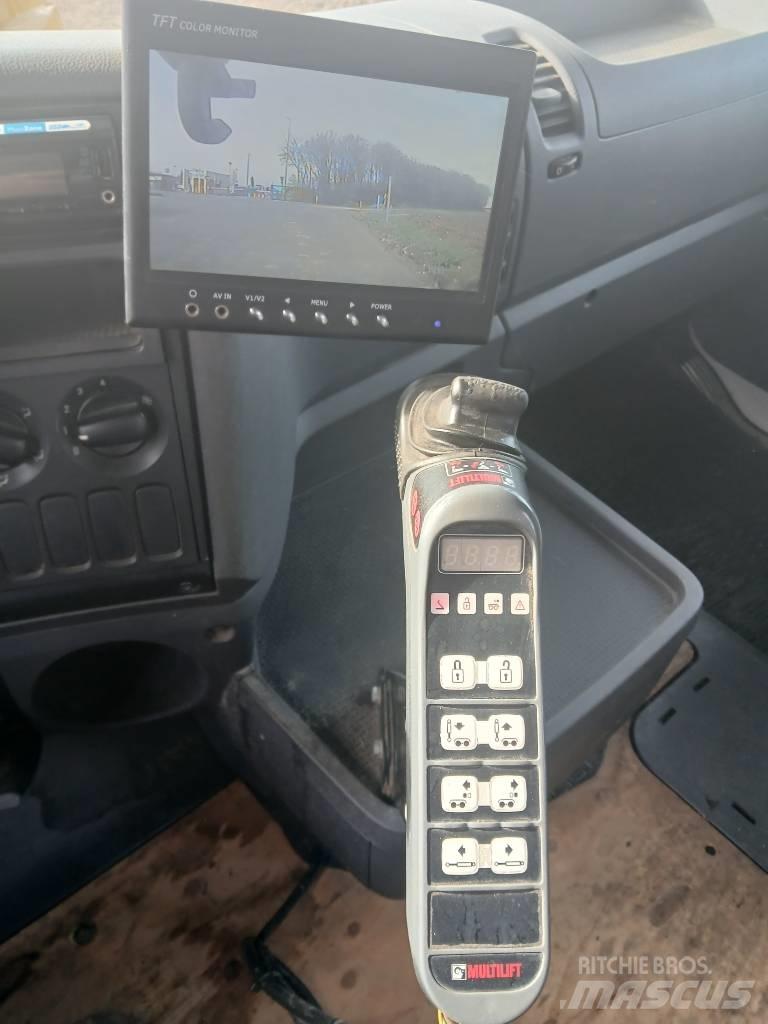 Scania R 420 Treileri ar āķi