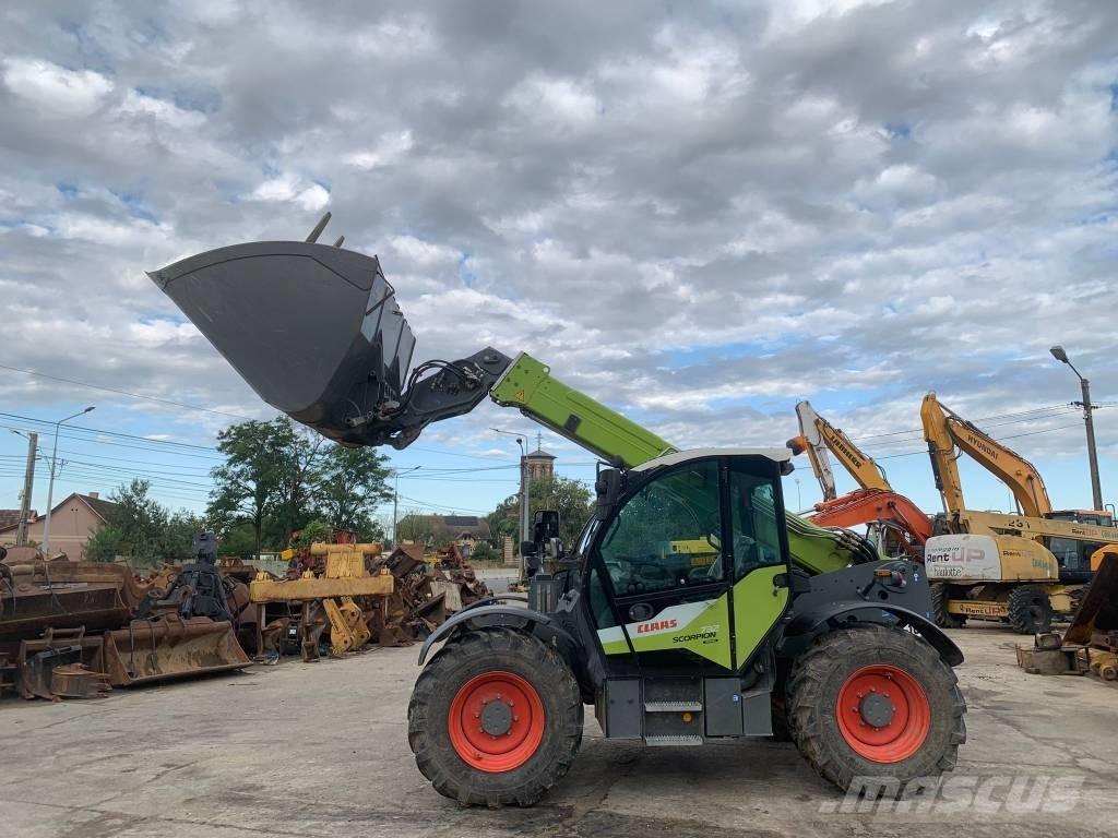 CLAAS Scorpion 732 Lauksaimniecības pacēlāji