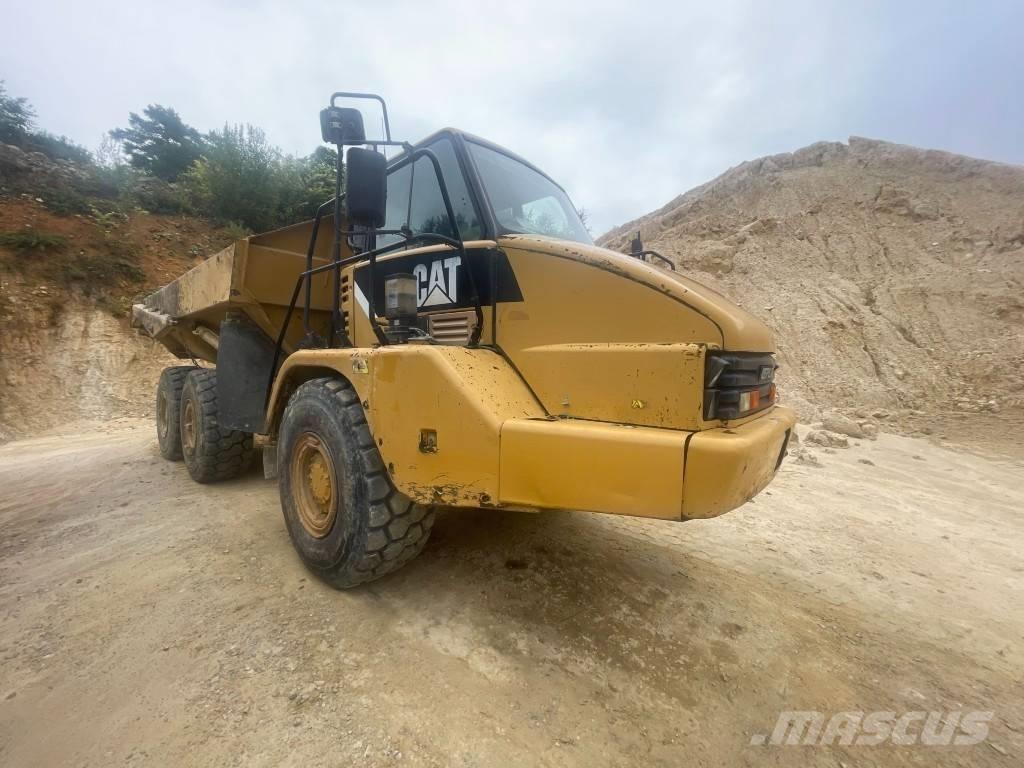 CAT 730 Artikulētie pašizgāzēji