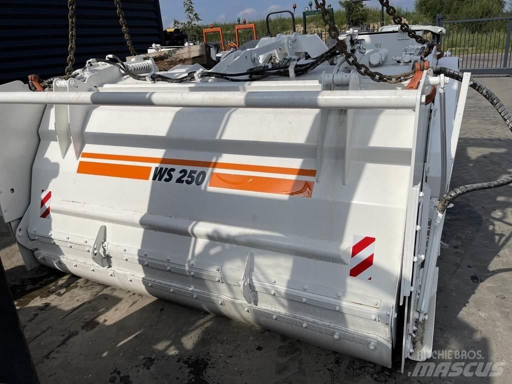 Wirtgen WS 250 Asfalta savācējs