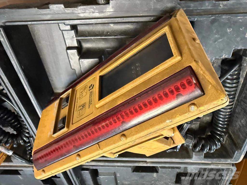 CAT D6M Kāpurķēžu buldozeri