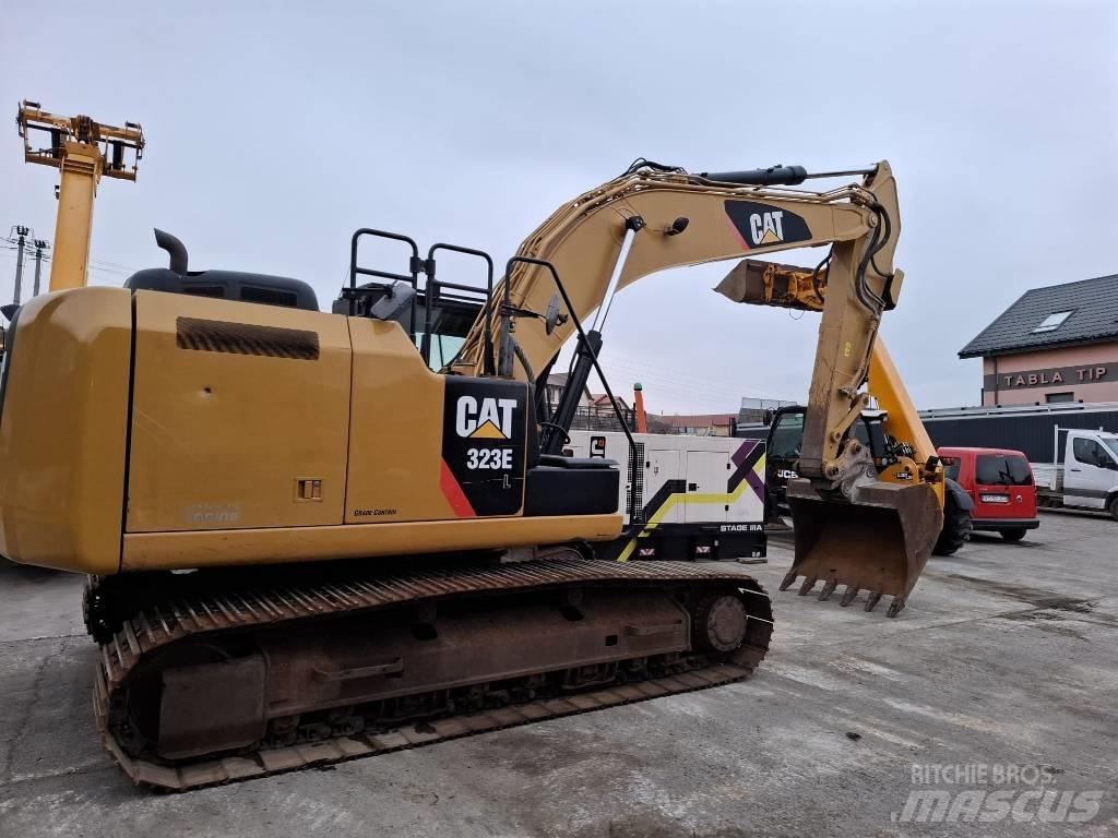 CAT 323 EL Kāpurķēžu ekskavatori