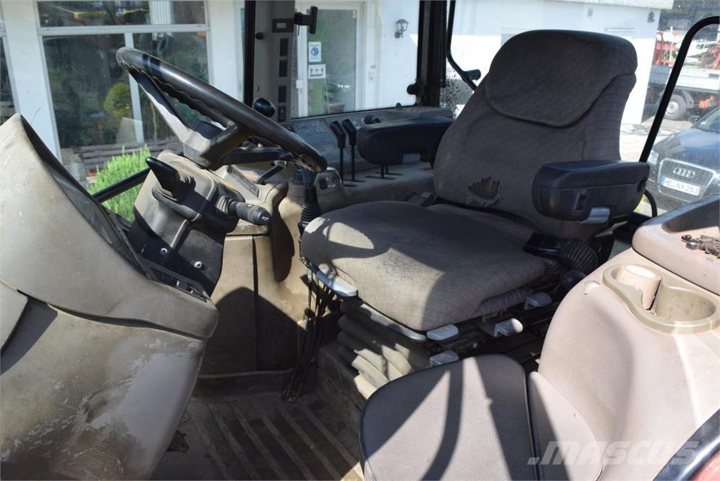 Case IH MXM 130 Traktori