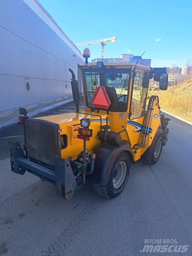Wille 355 B Komunālās mašīnas
