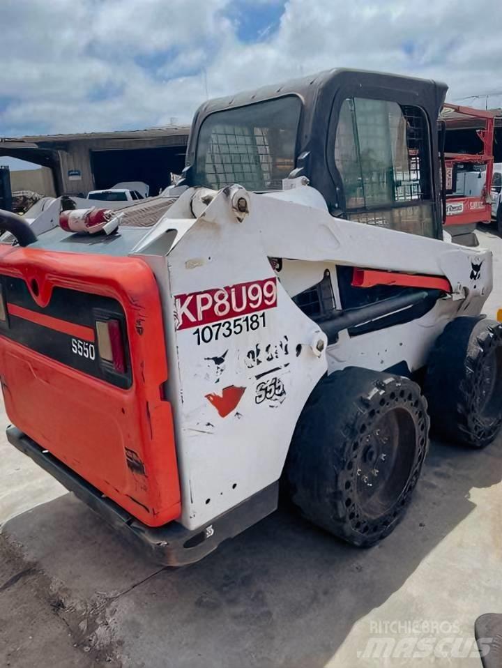 Bobcat S 550 Lietoti riteņu kompaktiekrāvēji