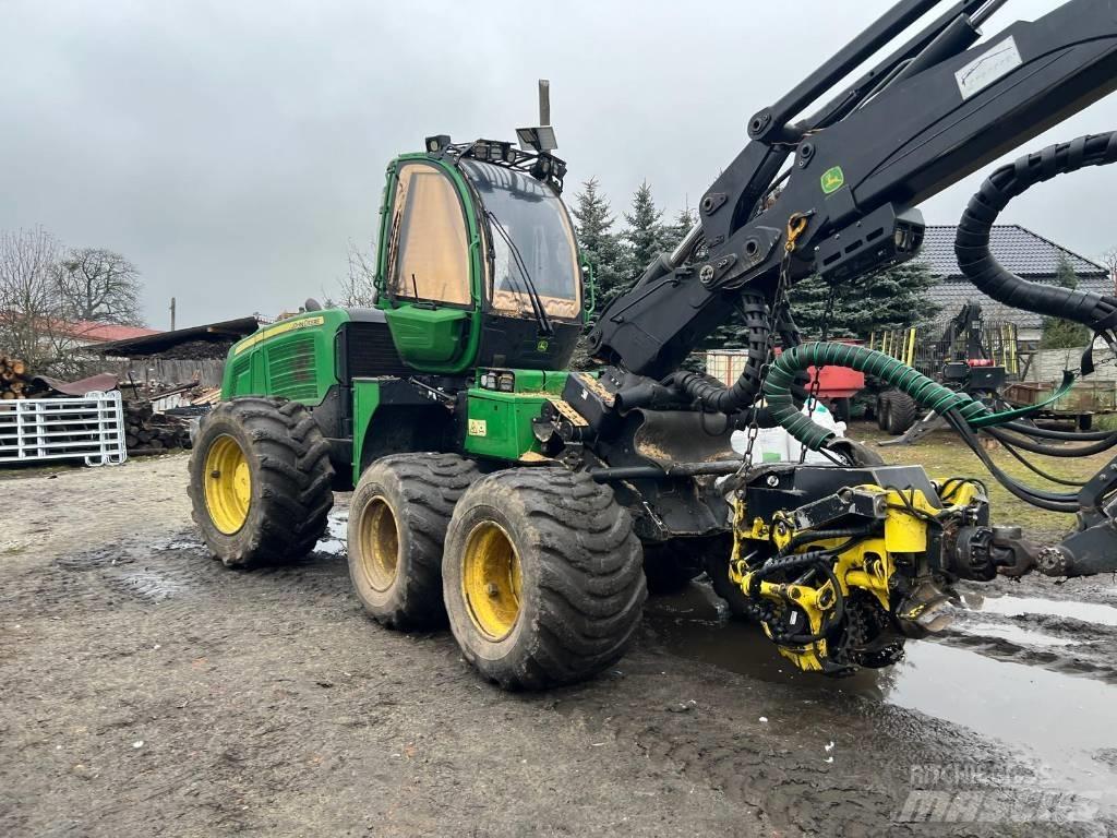 John Deere 1170 E Harvesteri