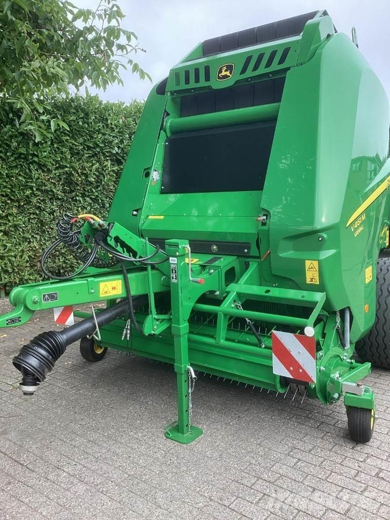 John Deere V461M Rituļu preses