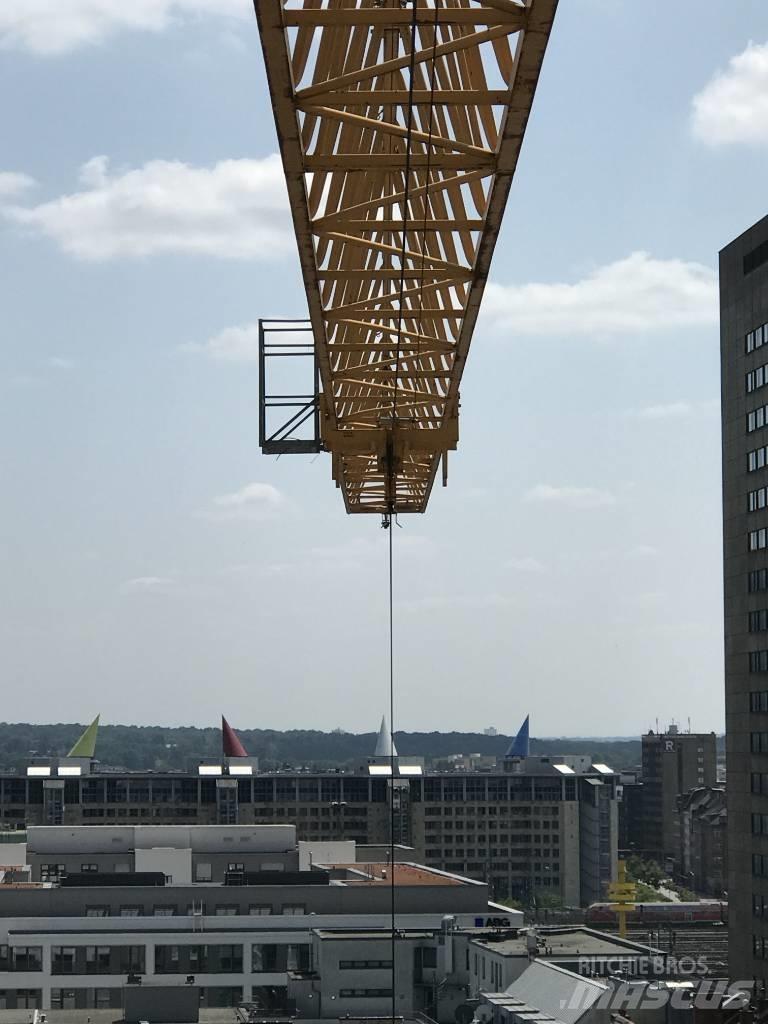 Liebherr 110 EC-B 6 Torņa krāni