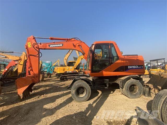 Doosan DH150 Kāpurķēžu ekskavatori