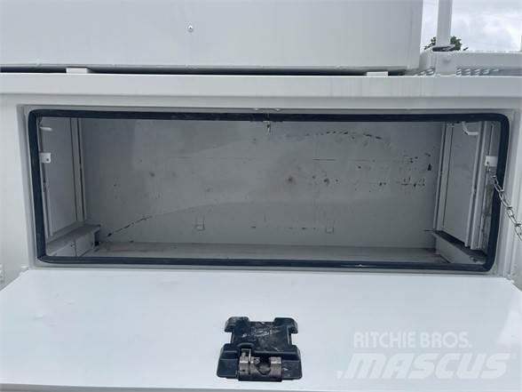 Altec AA55E Pacēlāji uz automašīnas bāzes