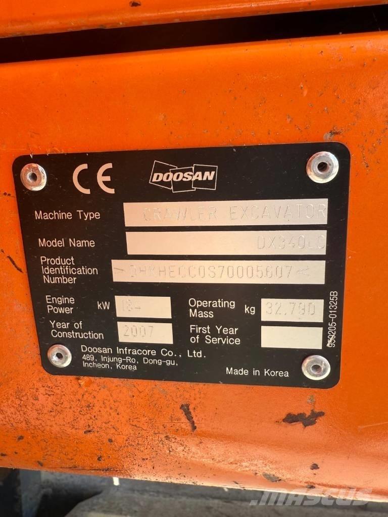 Doosan DX 340 LC Kāpurķēžu ekskavatori