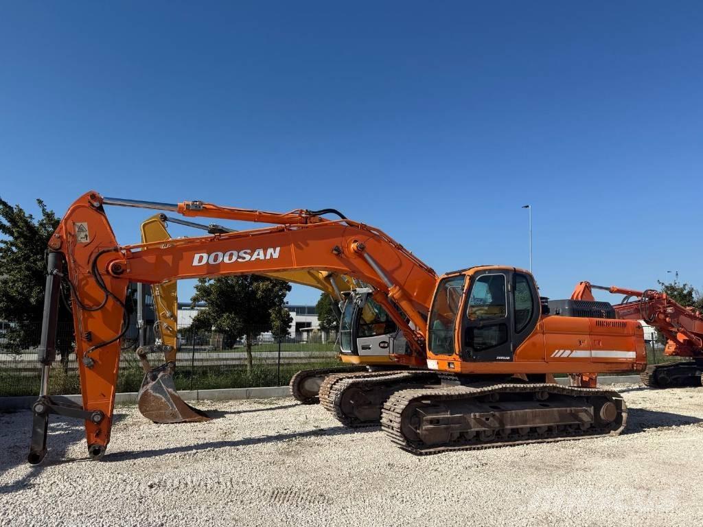 Doosan DX 340 LC Kāpurķēžu ekskavatori